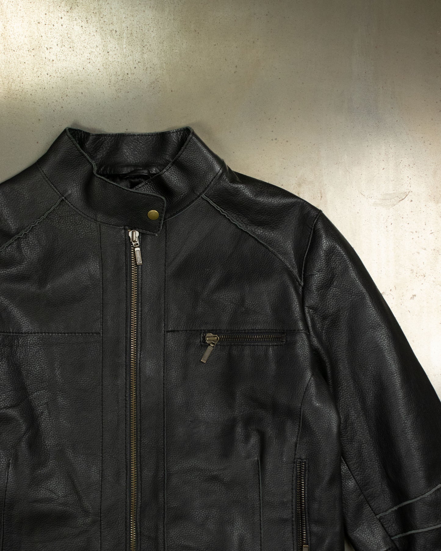 Darted sleeves leather rider jacket